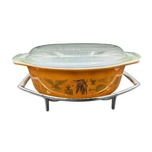 VTG Pyrex Early American Oval Casserole Baking Dish with Lid 1.5Qt 043 & trivet